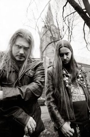 DARKTHRONE - Circle the wagons                  