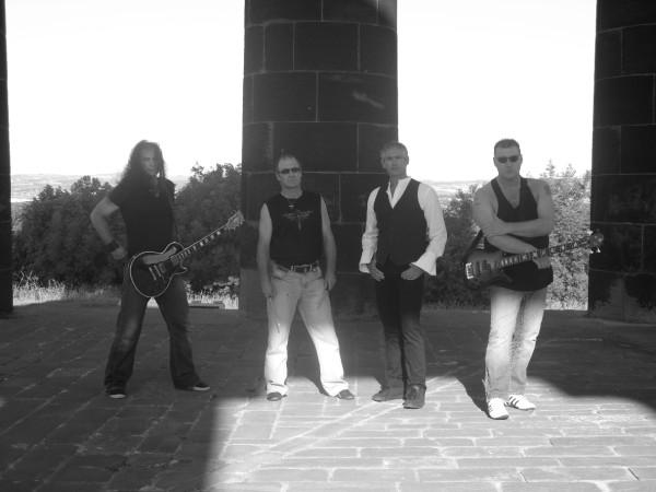 SPARTAN WARRIOR - Behind closed eyes                 